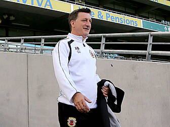 Gibraltar give boss Bula the b...